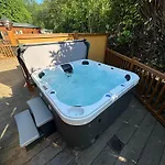 Hot Tub District - Windermere * Troutbeck Bridge