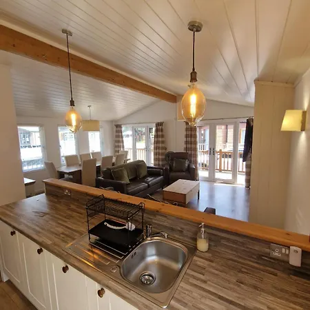 Hot Tub District - Windermere Orman Evi *