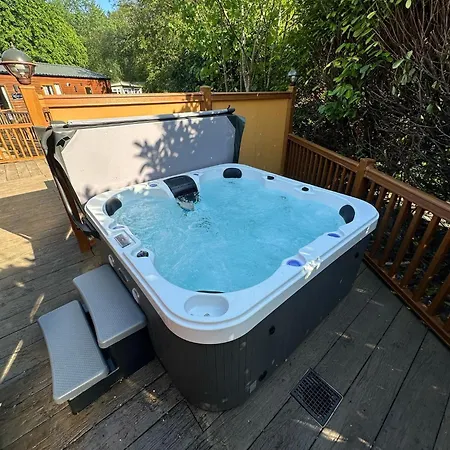 Hot Tub District - Windermere * Troutbeck Bridge