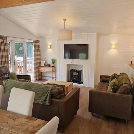 Hot Tub District - Windermere