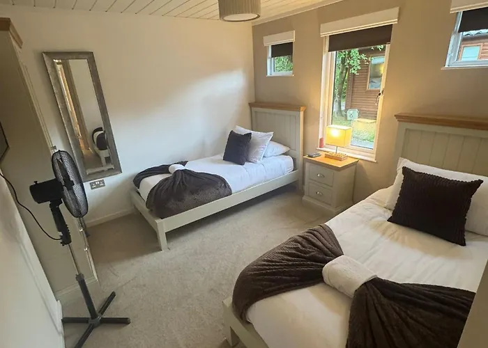 Hot Tub District - Windermere *